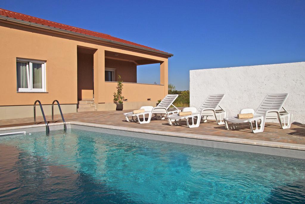 Holiday Home Luka Zadar Exterior photo